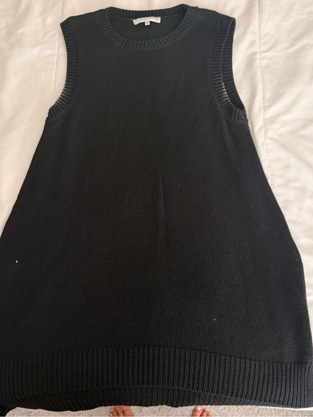 DECJUBA Black Knit Sleeveless Tunic